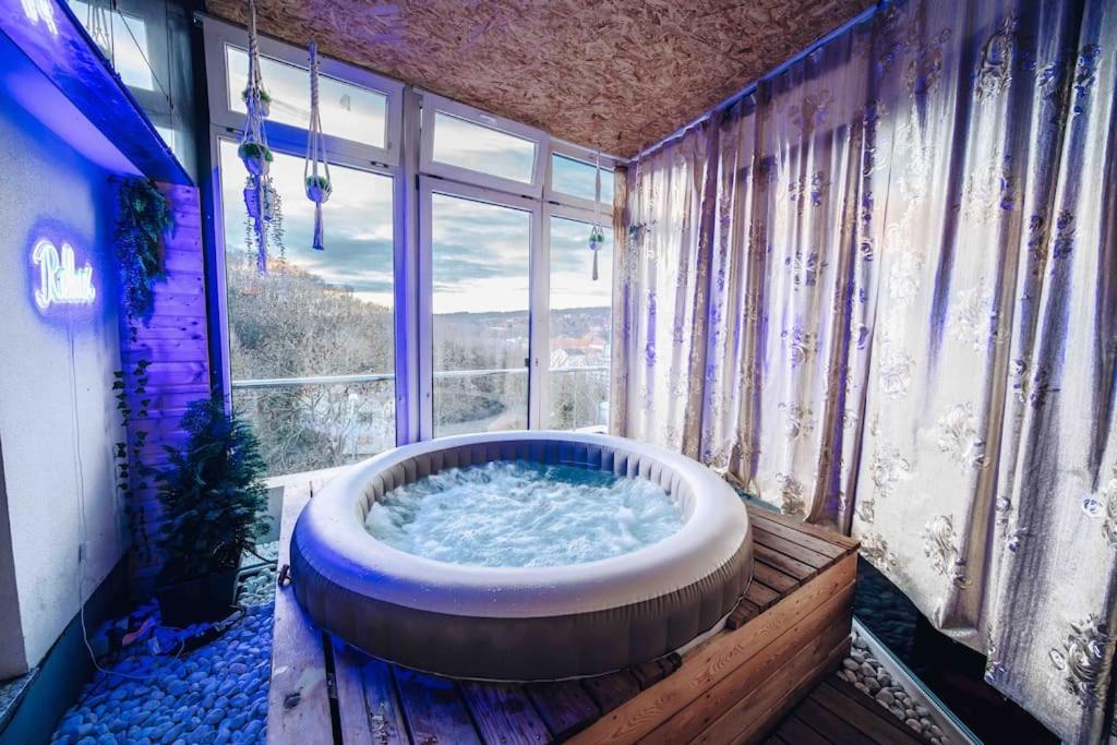 Lejlighed Lovely 3bd - Rooftop - Jacuzzi&sauna